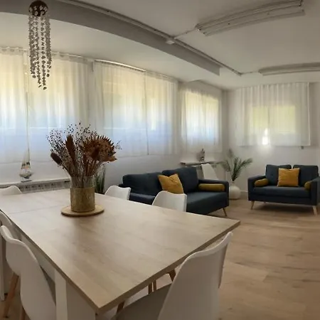 Aparthotel Resisantander - 9 Personas